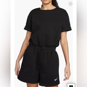 NWT Women’s Nike Romper-black